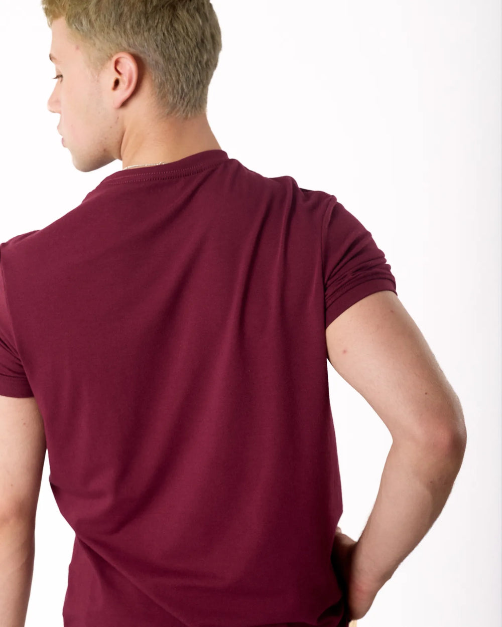 ALLSOFT™ Slim Fit · Vino de espalda